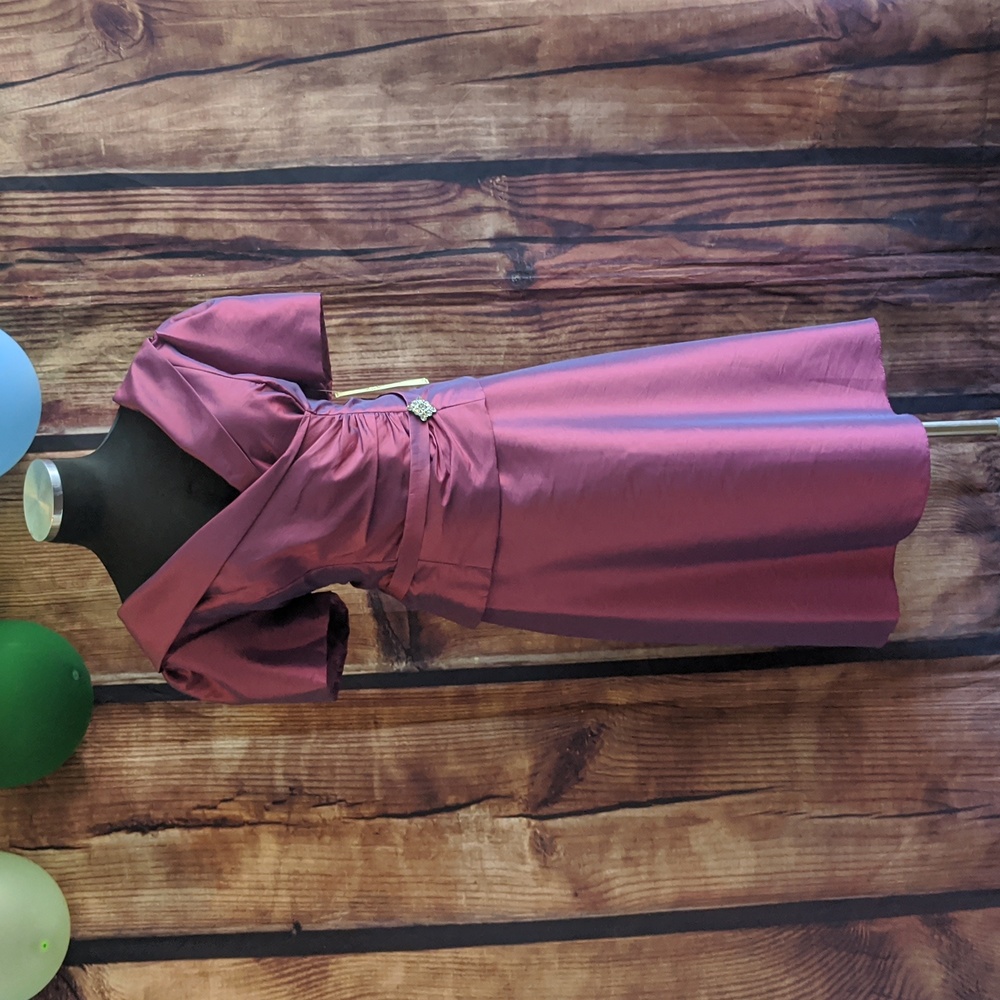Size XL,iridescent burgundy dress from DFI